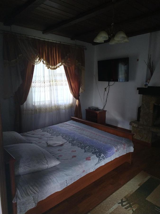 House Of Vitaliy Pochaiv Ngoại thất bức ảnh