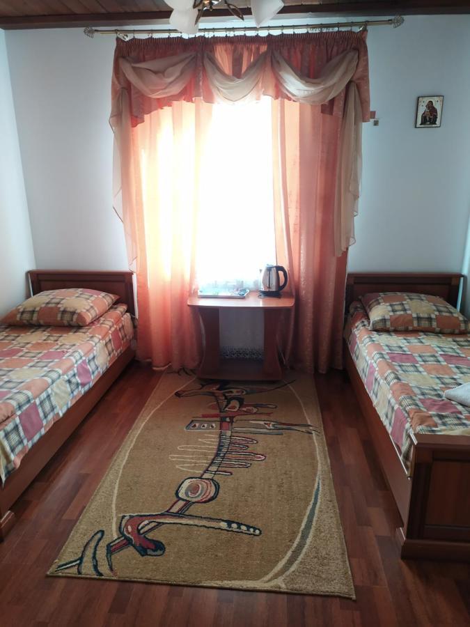 House Of Vitaliy Pochaiv Ngoại thất bức ảnh