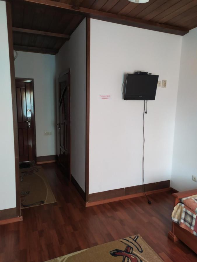 House Of Vitaliy Pochaiv Ngoại thất bức ảnh